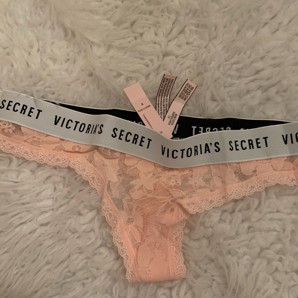 NWT VS thong - Picture 1 of 3